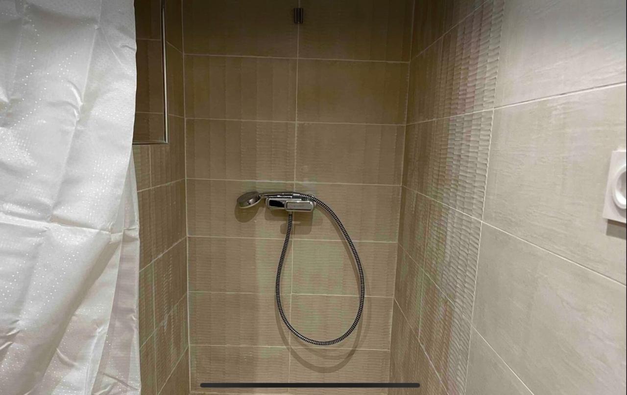Le Duplex - Gare / Tram / Netflix Apartment Fontaine  ภายนอก รูปภาพ