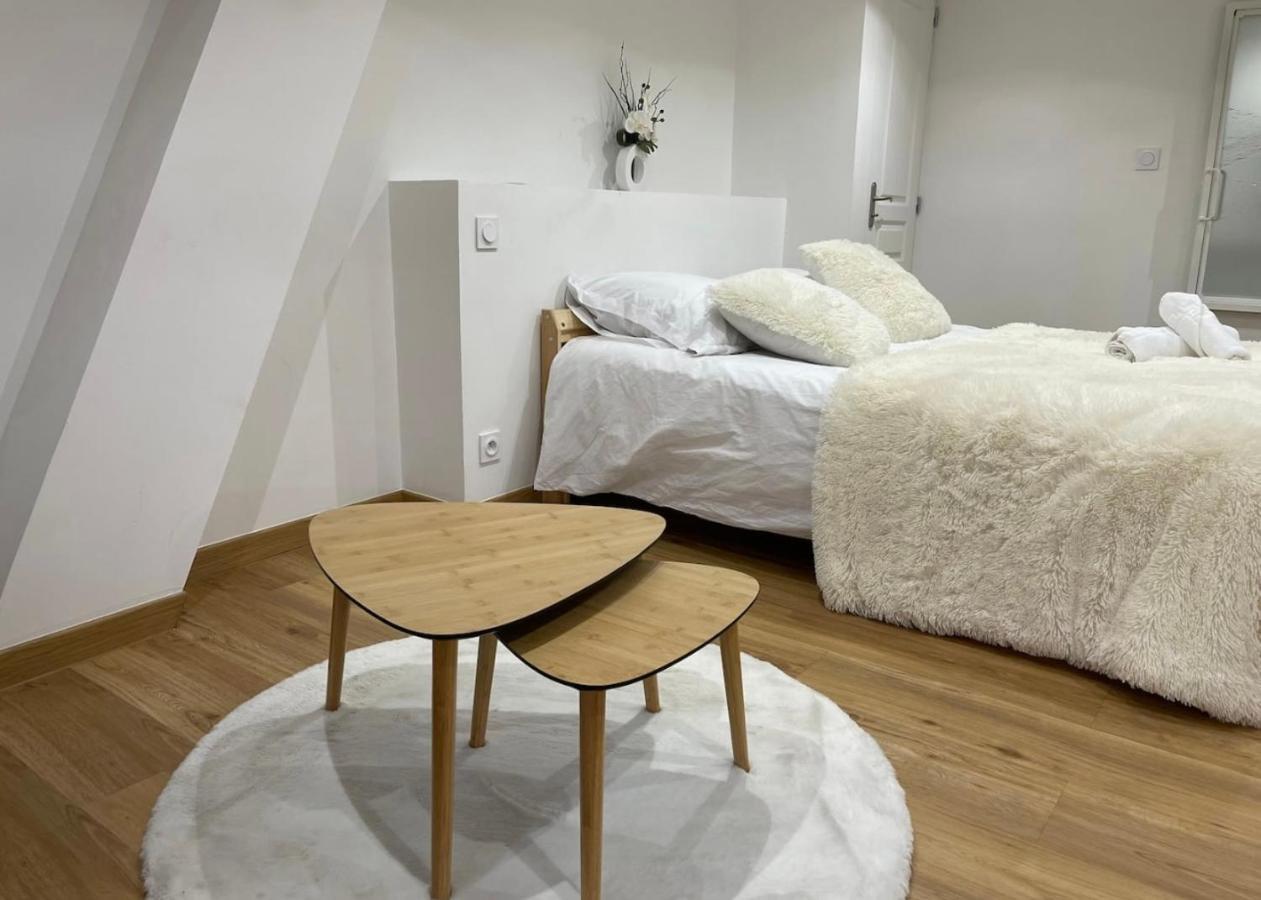 Le Duplex - Gare / Tram / Netflix Apartment Fontaine  ภายนอก รูปภาพ